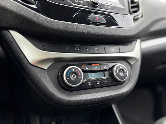 Lada (ВАЗ) Vesta Luxe Prestige (2019-2021), 2019 года, пробег 113000 км