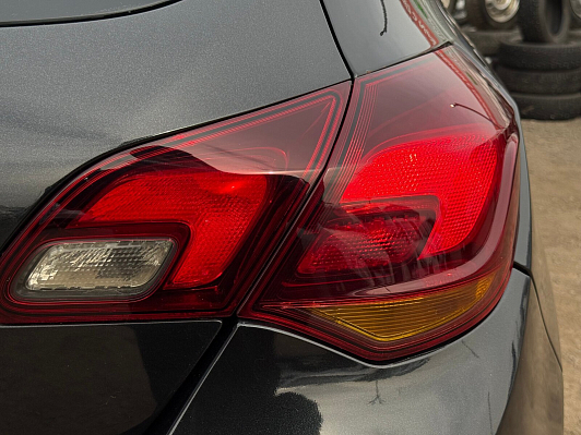 Opel Astra Cosmo, 2012 года, пробег 145236 км