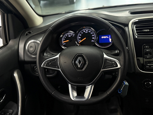 Renault Logan Drive, 2018 года, пробег 104000 км