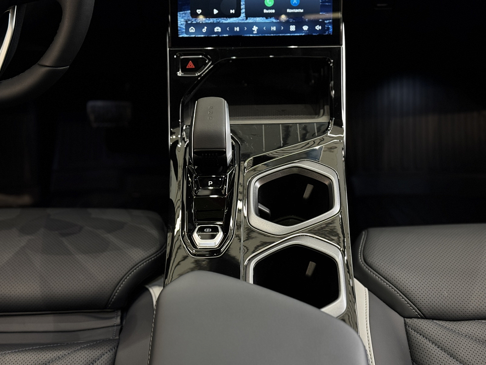 Geely Atlas Flagship, черный