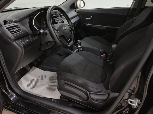 Kia Rio Prestige, 2015 года, пробег 164455 км