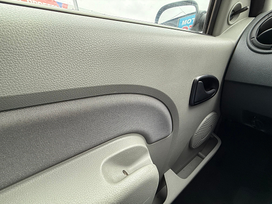 Renault Logan Authentique, 2008 года, пробег 66500 км