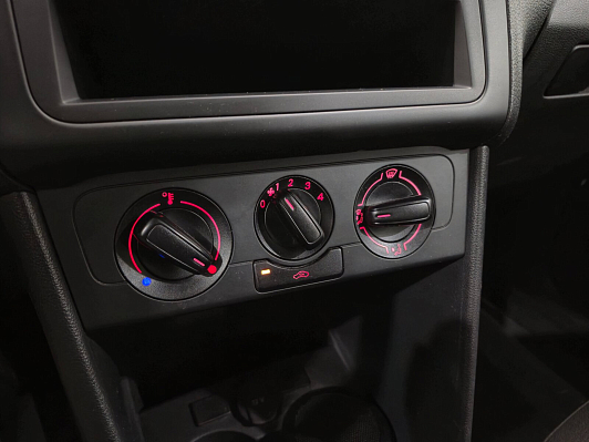 Volkswagen Polo Life, 2019 года, пробег 40138 км