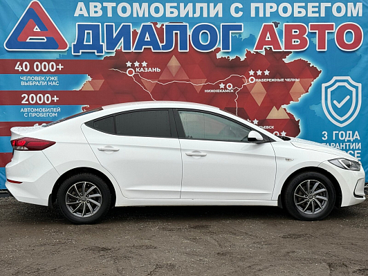 Hyundai Elantra Base, 2016 года, пробег 239299 км