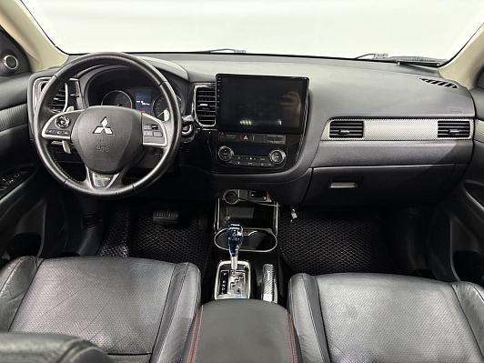 Mitsubishi Outlander Instyle, 2012 года, пробег 132867 км