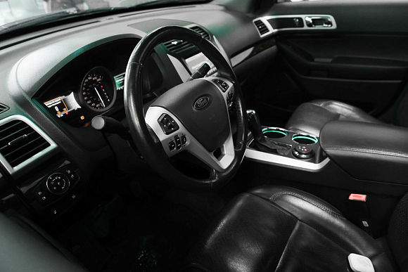 Ford Explorer, 2013 года, пробег 188000 км