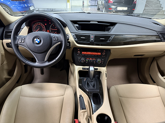 BMW X1, 2011 года, пробег 218145 км
