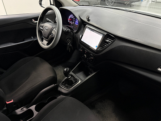 Hyundai Solaris Active, 2017 года, пробег 139000 км