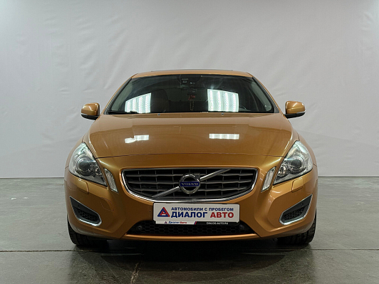 Volvo S60 Momentum, 2013 года, пробег 185117 км