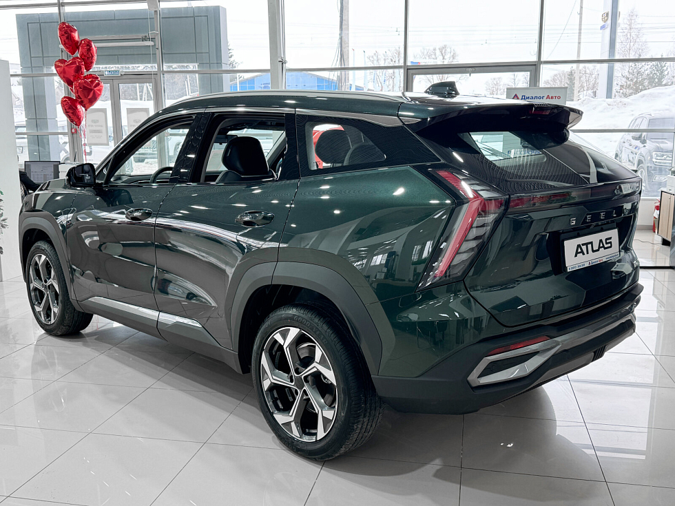 Geely Atlas Люкс, зеленый