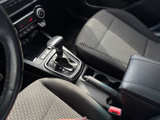 Kia Rio Luxe, 2018 года, пробег 121817 км