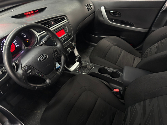 Kia Ceed, 2018 года, пробег 100000 км