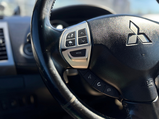 Mitsubishi Outlander Instyle, 2011 года, пробег 197181 км