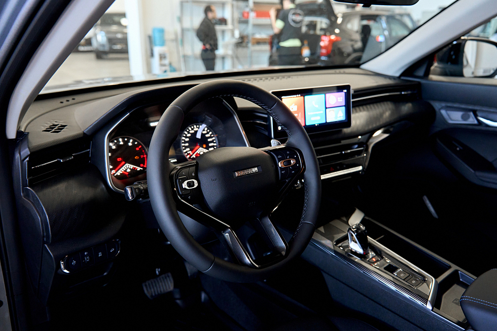 Haval Jolion Оптимум, серый