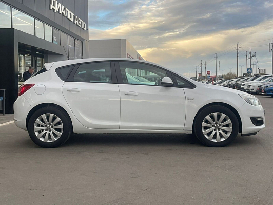 Opel Astra Active, 2013 года, пробег 153000 км