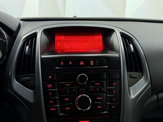 Opel Astra Cosmo, 2013 года, пробег 220132 км