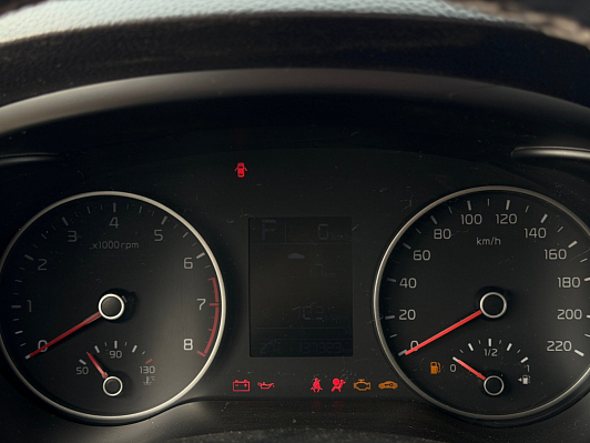 Kia Rio Лига Европы, 2019 года, пробег 137304 км