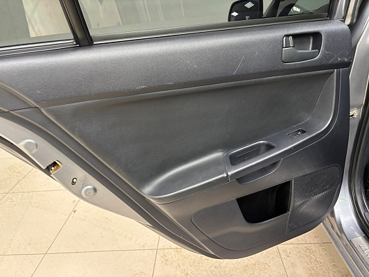 Mitsubishi Lancer Invite, 2012 года, пробег 147591 км