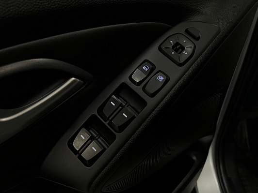 Hyundai ix35 Prestige, 2011 года, пробег 220000 км