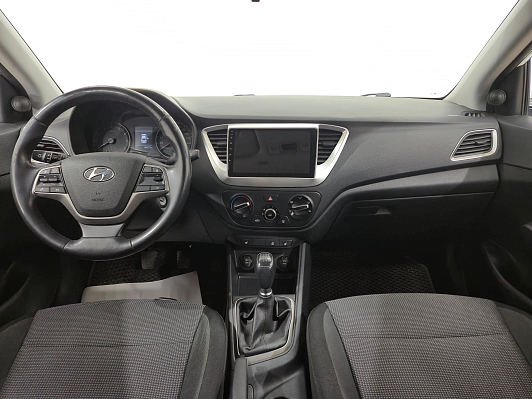 Hyundai Solaris Active, 2017 года, пробег 149526 км