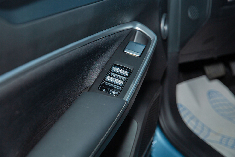 Geely Cityray Флагман, голубой