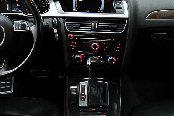 Audi A4 Comfort, 2015 года, пробег 205500 км