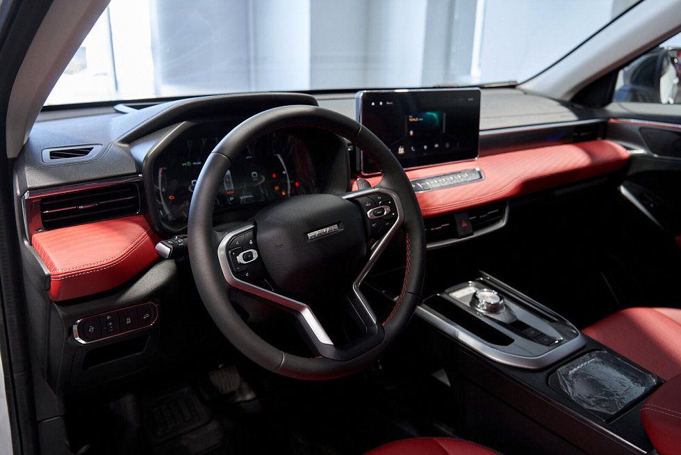 Haval Jolion Комфорт, белый