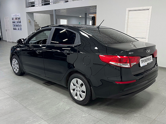 Kia Rio Luxe, 2015 года, пробег 135000 км