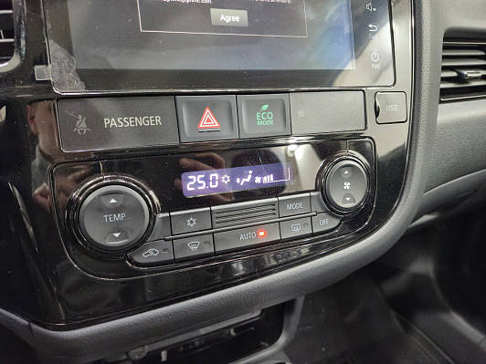 Mitsubishi Outlander Invite, 2022 года, пробег 906 км