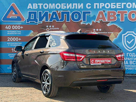 Lada (ВАЗ) Vesta Luxe, 2021 года, пробег 43500 км
