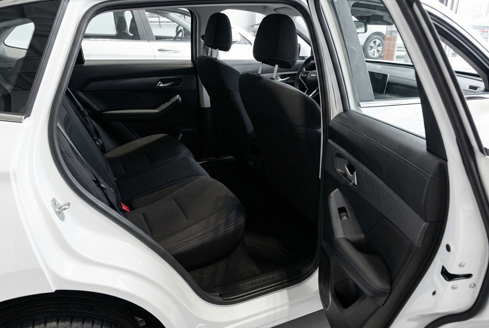 Haval Jolion Комфорт, белый