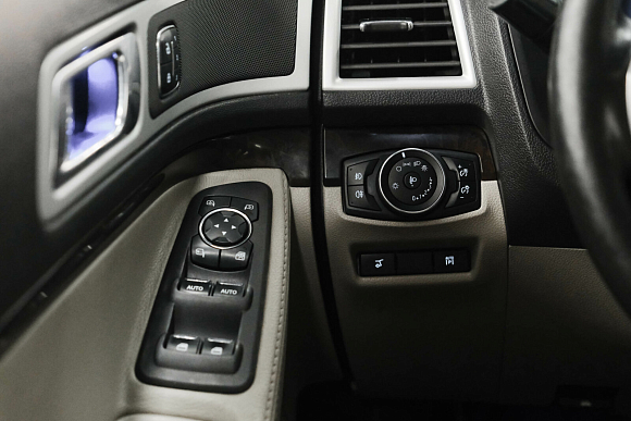 Ford Explorer, 2013 года, пробег 262000 км