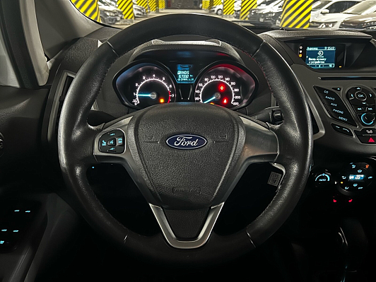 Ford EcoSport Titanium Plus, 2016 года, пробег 168000 км