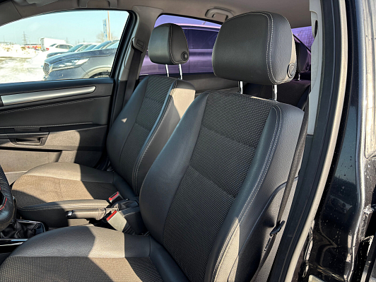 Opel Astra, 2011 года, пробег 190861 км