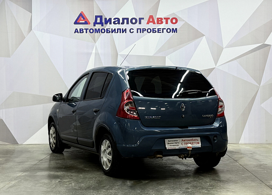 Renault Sandero Authentique, 2012 года, пробег 184439 км