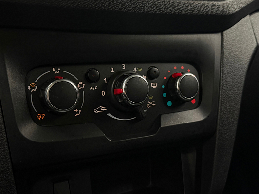 Lada (ВАЗ) XRAY Comfort, 2018 года, пробег 103000 км