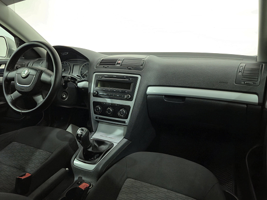 Skoda Octavia Ambition, 2010 года, пробег 291734 км