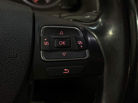 Volkswagen Tiguan Avenue, 2013 года, пробег 201000 км