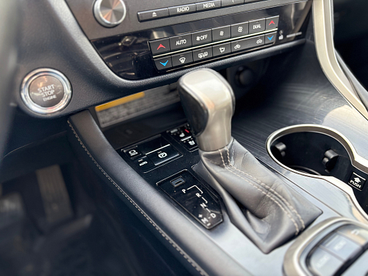 Lexus RX F SPORT EXECUTIVE, 2019 года, пробег 129655 км