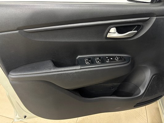 Kia Rio Luxe, 2018 года, пробег 285000 км