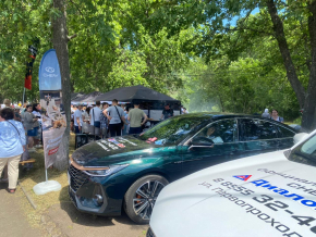 Дилерский центр Диалог Авто представил автомобили Chery на празднике Сабантуй в Нижнекамске