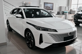 Новый седан D-класса Changan LAMORE в Диалог Авто